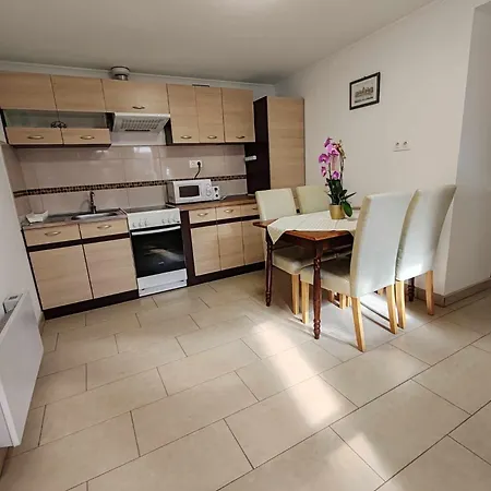 Veranda كيسكونهالاس