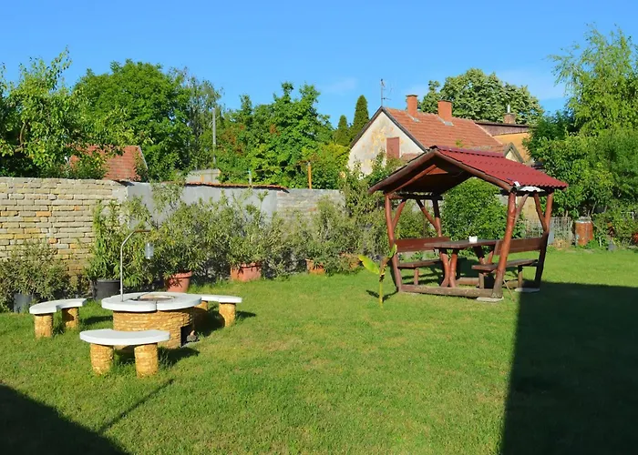 Veranda Apartament Kiskunhalas